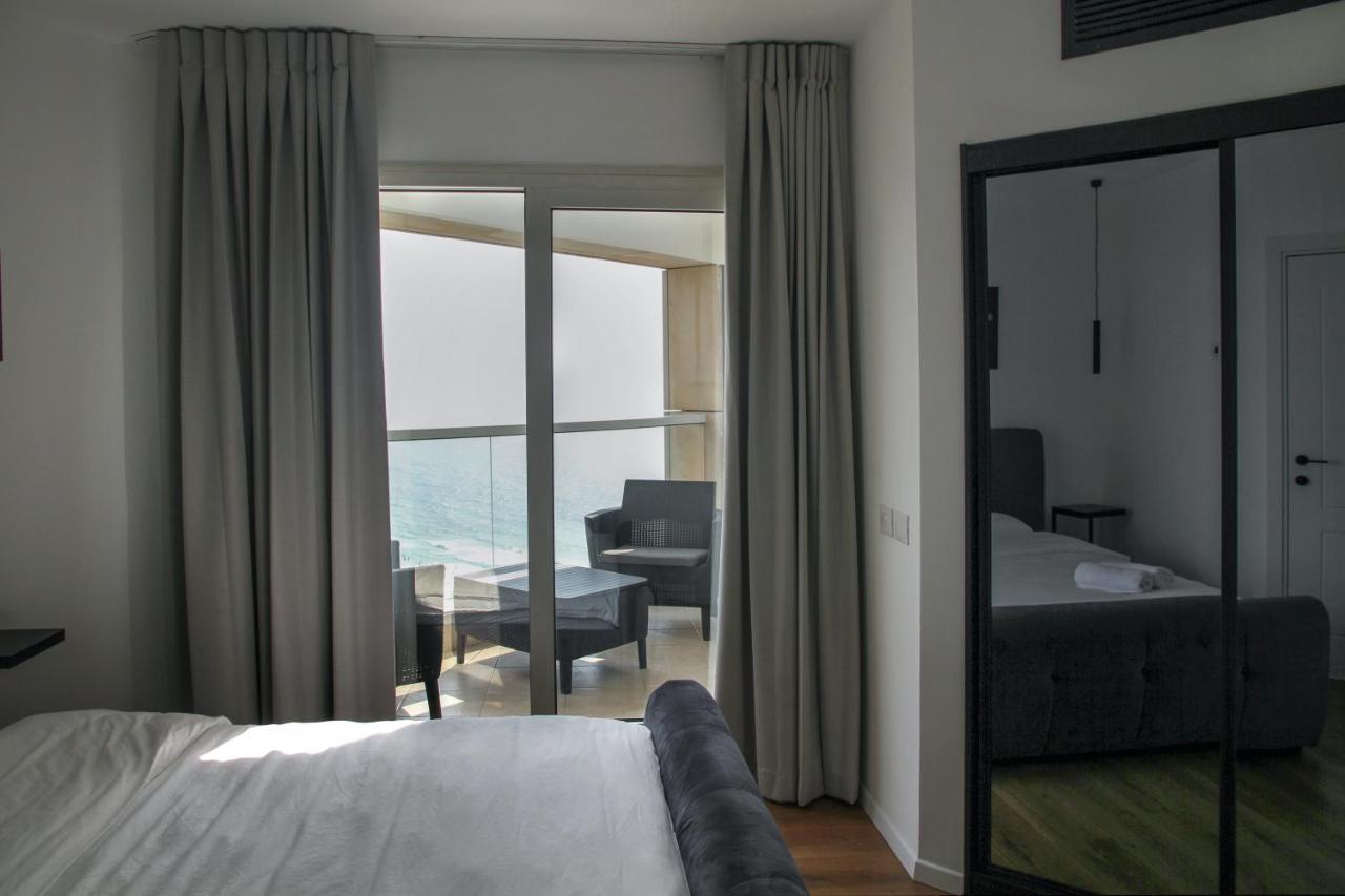 Apartments4You Leonardo 17 바트얌 외부 사진